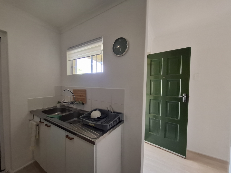 To Let 3 Bedroom Property for Rent in Kirstenhof Western Cape
